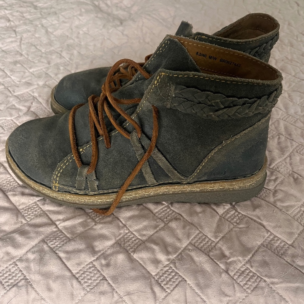 Born Temple II Leather Ankle Boots